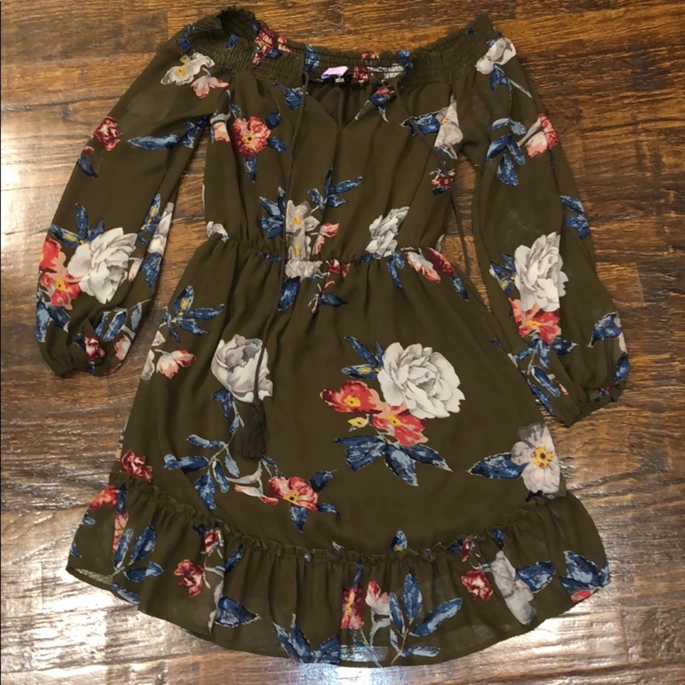Off the Shoulder Floral dress